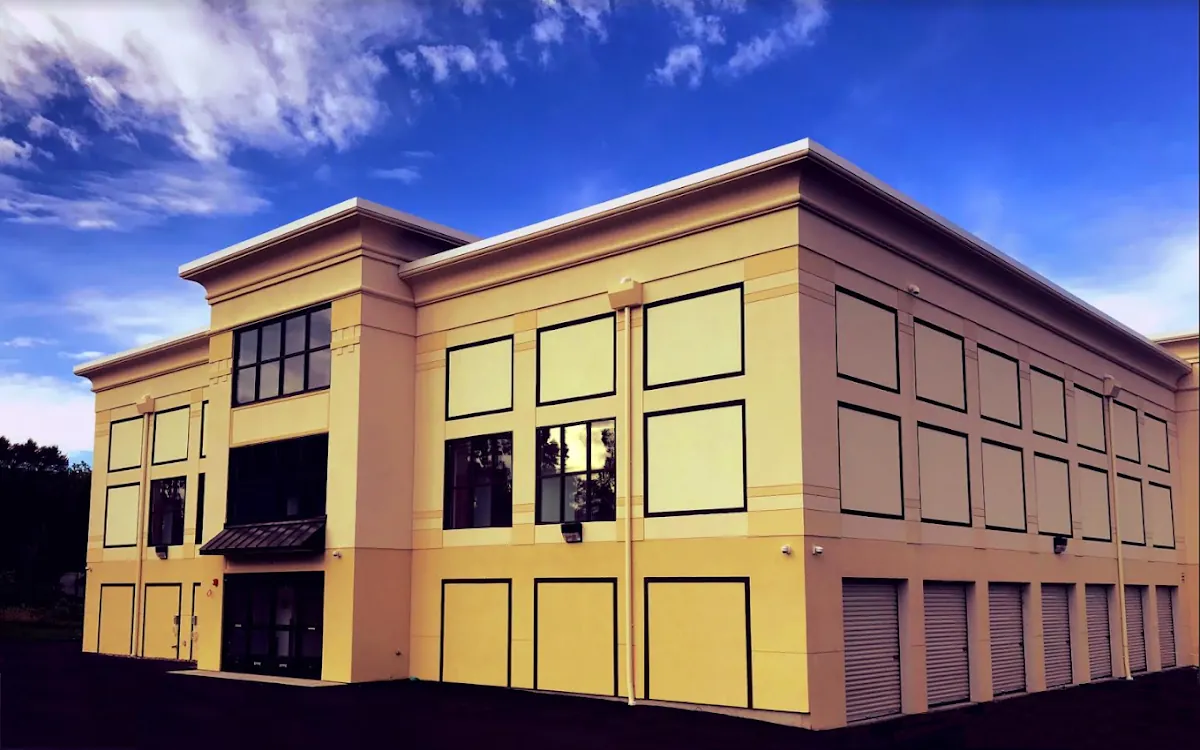 Hollow Tree Self Storage & Wine Vault